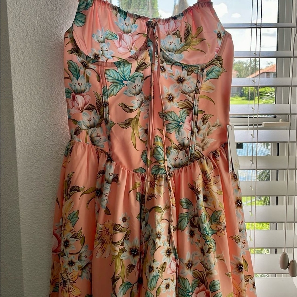 Agua Bendita Peach Floral Mini Dress, Size S-
Made in Colombia - Picture 6 of 13